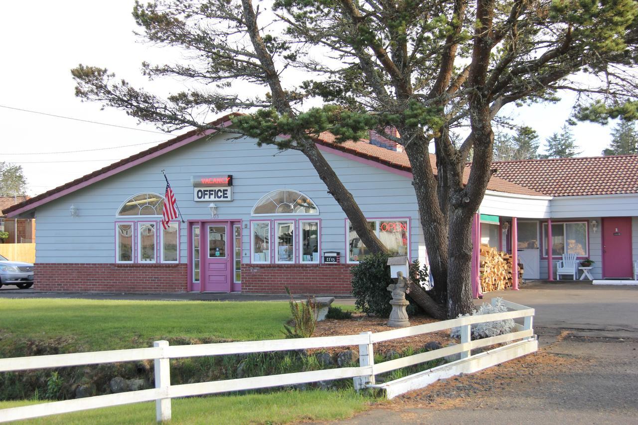 Mariners Cove Inn Westport Exterior photo